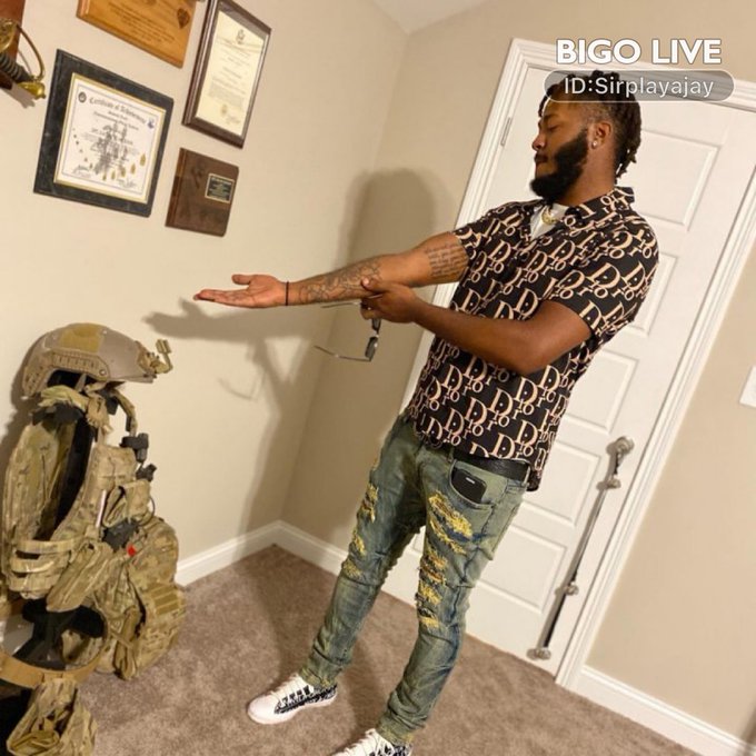 Come to chat in SirPlayaJay🌟💚's LIVE room and earn bonus! New users fill in my invitation code 3906677134<a href="/tag/wildboyuniverse"class="tags"><span>#wildboyuniverse</span></a>