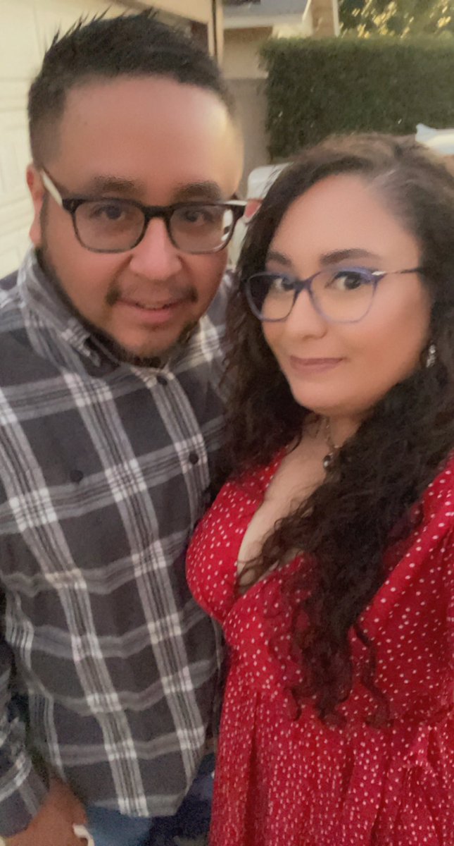 elmatrix18's tweet photo. Con mi mamasita https://t.co/EF3OtJ66YP