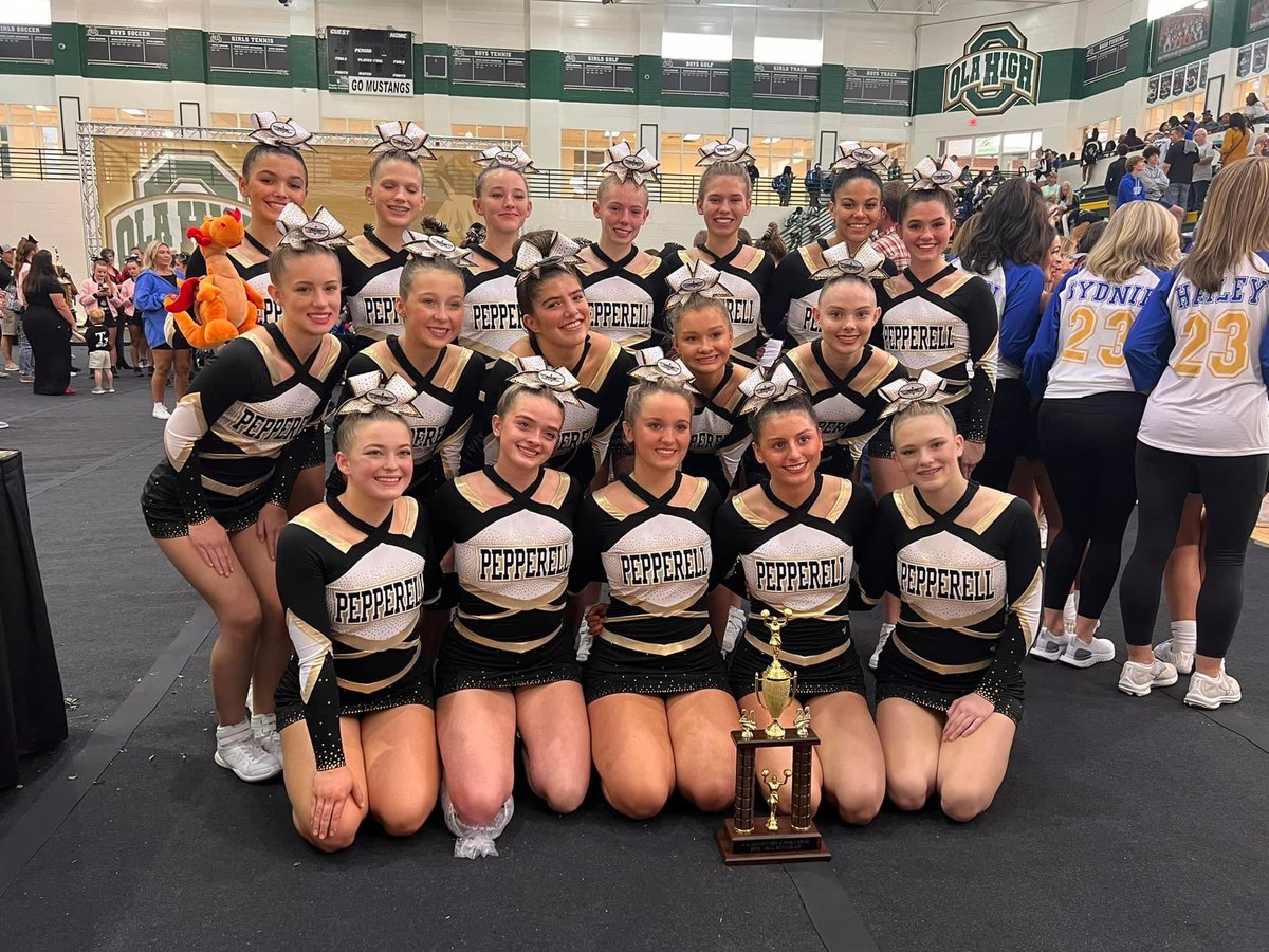 Way to rock the mats girls! Congrats on your 2nd place In region! STATE bound!