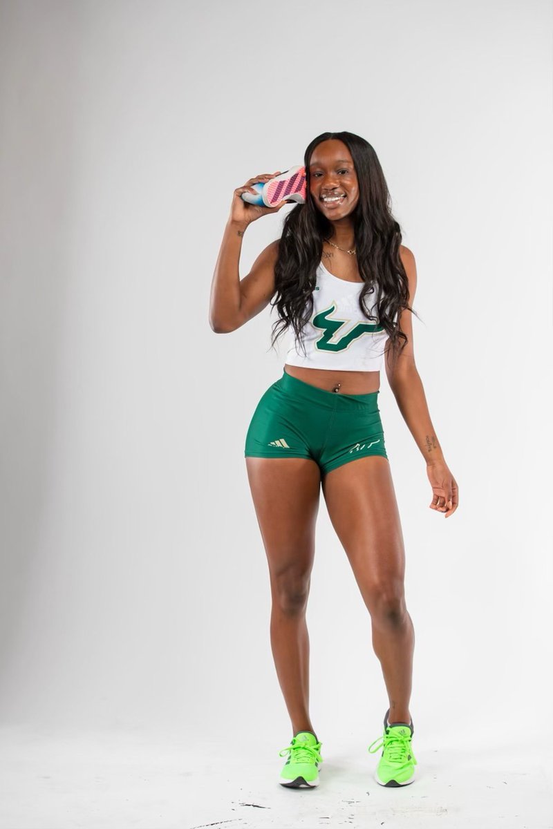 allheart22's tweet photo. Jadaja Baxter Junior year about to be a breeze! #Trainwithapro https://t.co/e17VGmBJkQ