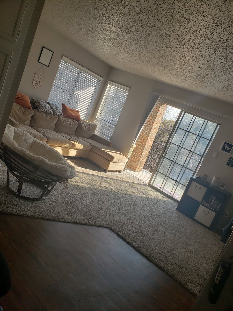 nikki_Caridura's tweet photo. @jzux ๐๐๐ and rent was $665 ๐ #forevermissingyou https://t.co/ORfzn5fXfI