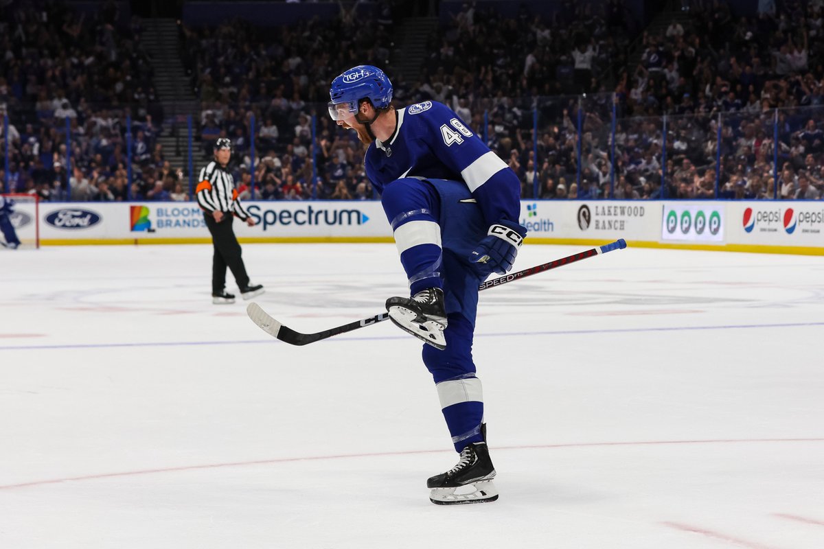 First NHL goal MOOD 😤