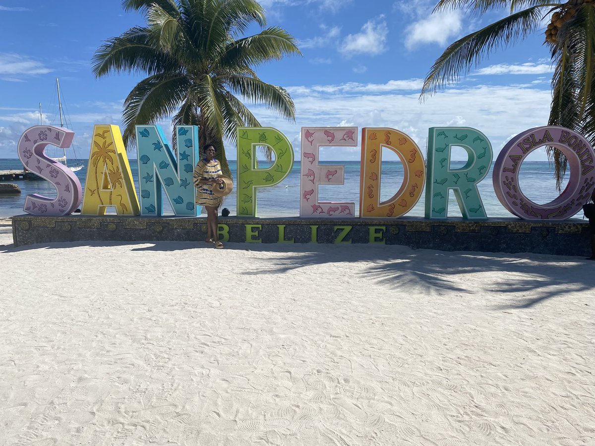 CoburnCori's tweet image. Near (Williamson Co. TX) Far (Belize), wherever we are,  #ΣΓΡ is giving #GreaterService for #GreaterProgress . 💙💛
#SGRho100 #Greater #SGRhoCentennial #SigmaGammaRho