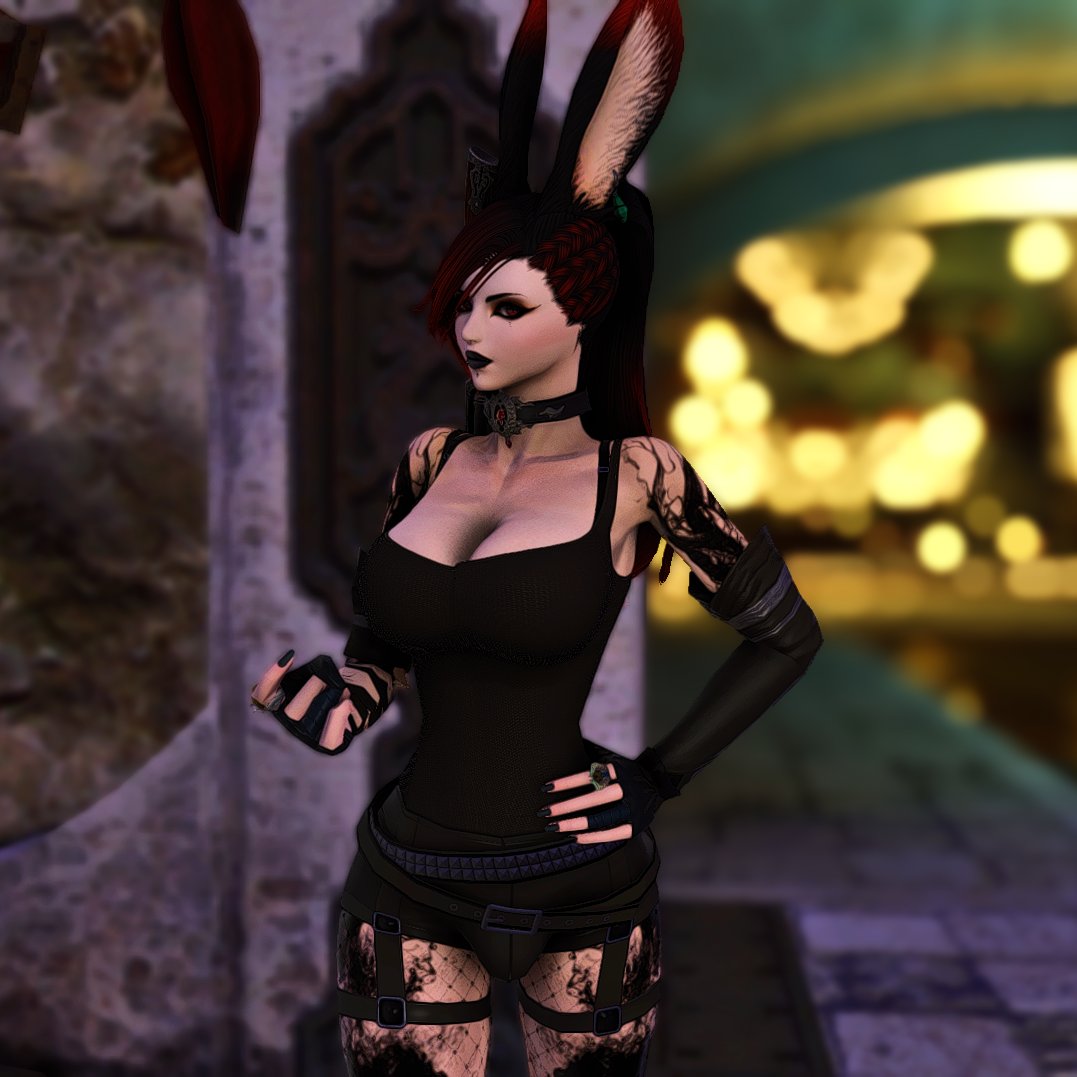tjantacle-poses-on-twitter-so-to-celebrate-my-getting-over-800