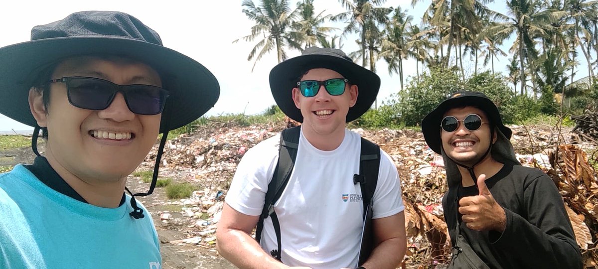 PISCESnews's tweet photo. The boys are back in town! WP2 field teams including @mr_cordova, @maxkelly99, and @madeoka_ have started their beach surveys this week quantifying the different types of plastic pollution to understand the movement of waste from source to sea. https://t.co/HfBRNUhFEw
