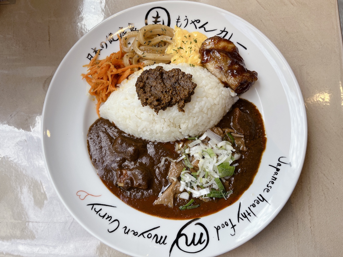 shimobro's tweet photo. 『もうやんカレー』がシモキタにオープン。2週間かけて作るこだわりカレーに大満足！ － 下北沢情報サイト【しもブロ】
#ニューオープン https://t.co/LTSH4yB9lt https://t.co/z6HWoC66ed