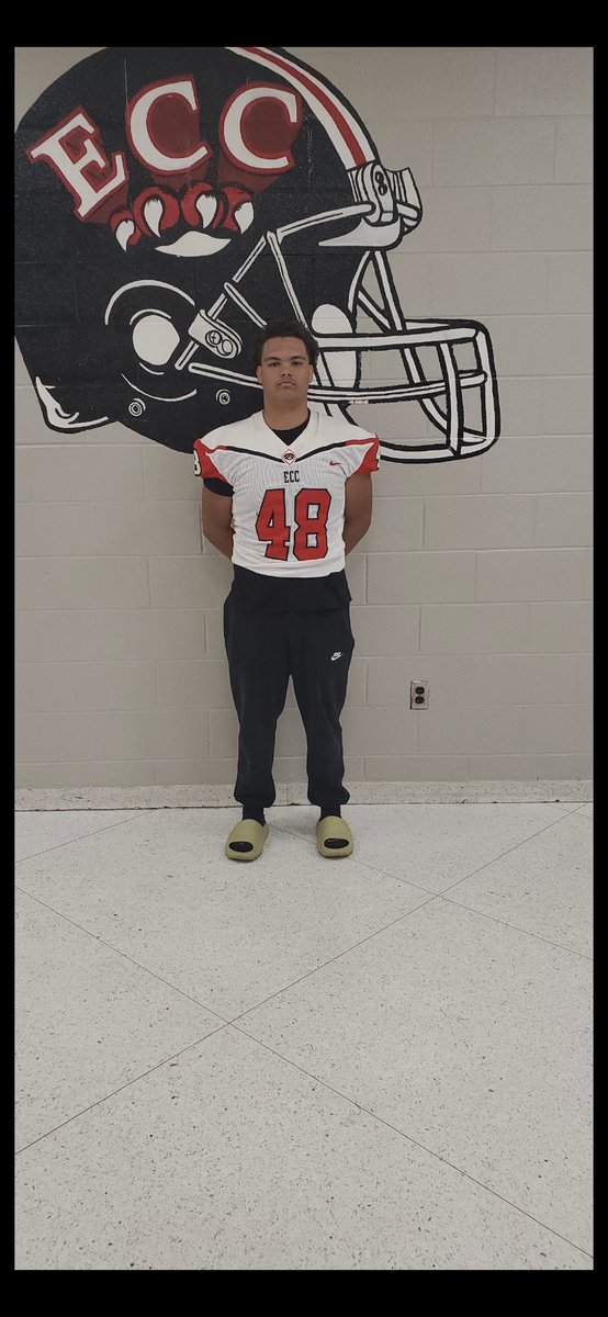 AirdKeynan's tweet photo. Thank you @CoachMyers24 and @ECCFB_716 for having me for a visit today. I’m excited to see what the future holds! https://t.co/Cin5lJeQR1