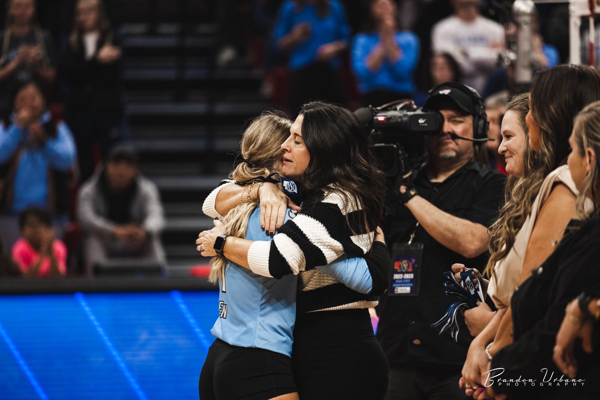 brandon_urbano_'s tweet photo. It’s more than just a team, it’s a family https://t.co/VVdT1SUJ4P