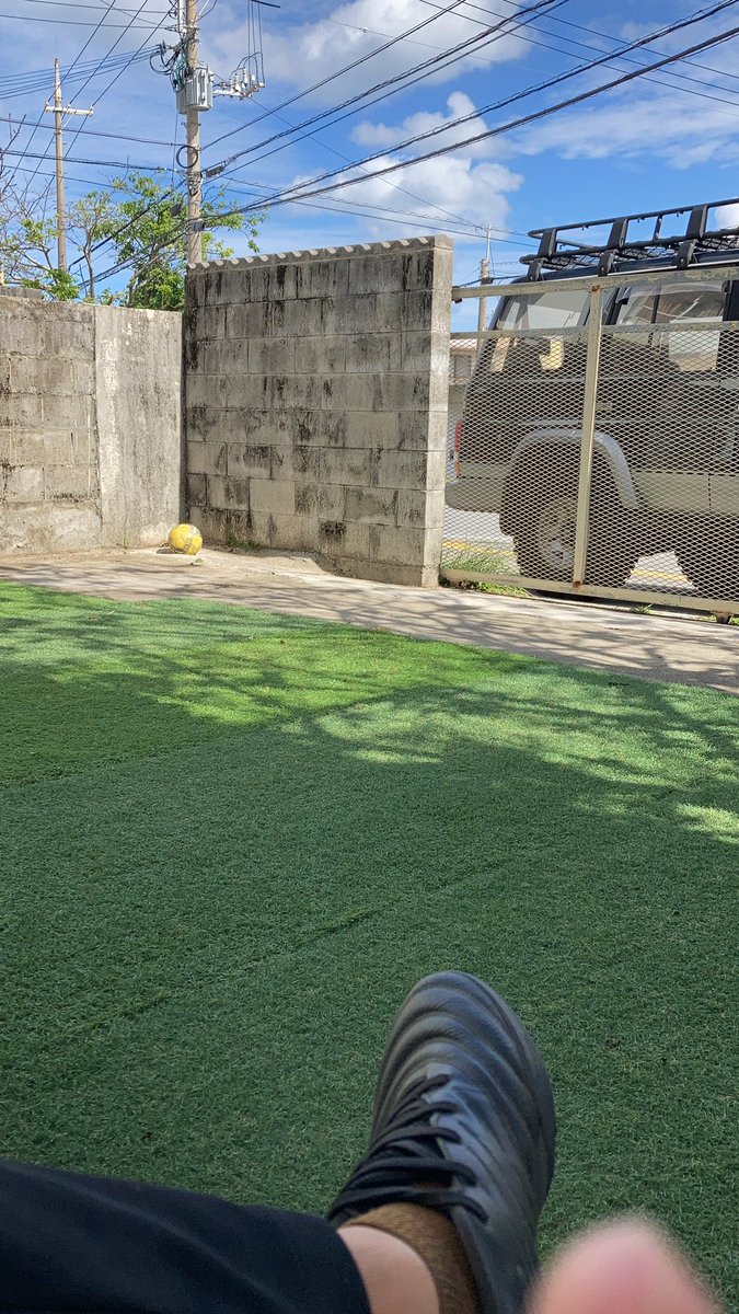 PENGIN_xico's tweet photo. 音楽流して準備ok
サッカーの練習させたいが
なかなか降りてこない。

子供のやる気を上げるのは
難しい、、、 https://t.co/pRGkv6tVvj