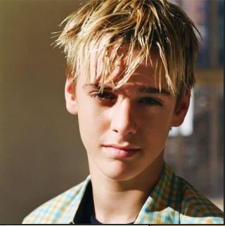Seekeroftrooue's tweet photo. REST IN PEACE Aaron Carter 😭. Ang ”Justin Bieber” ng mga Batang 90s 😭. #AaronCarter
High school days idol
#imgonnamissyouforever
#imallaboutyou
#crushonyou https://t.co/nEsjzaKPeO