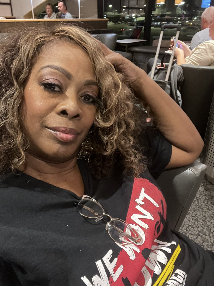 latosha-brown-on-twitter-after-a-three-hour-flight-delay-tired-is