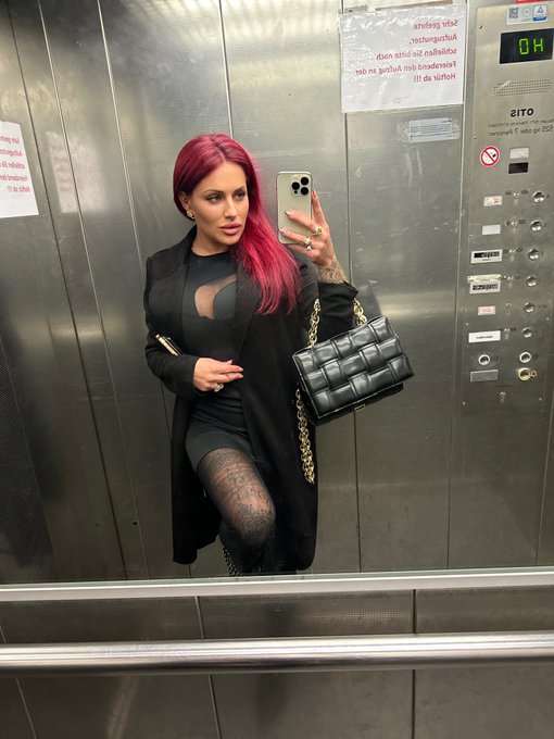 Viel zu viel zutun, viel zu viel im Kopf 🙄 https://t.co/KuAMP4huNq<a href="/tag/photooftheday"class="tags"><span>#photooftheday</span></a><a href="/tag/model"class="tags"><span>#model</span></a><a href="/tag/picoftheday"class="tags"><span>#picoftheday</span></a><a href="/tag/cute"class="tags"><span>#cute</span></a><a href="/tag/follow"class="tags"><span>#follow</span></a>