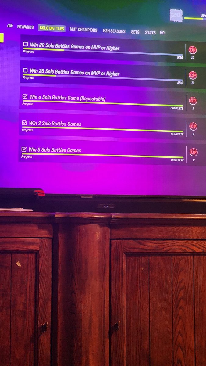 sprout13's tweet photo. @EAHelp @MaddenNFLDirect I have been having issues with my competitive pass not adding after solo battle wins. This has been 3 different 2 week periods now that something has been messed up for me. https://t.co/trhzcjc8fY