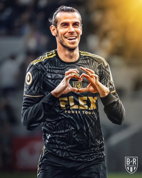 patrickiscool3's tweet photo. Gareth ******* bale is the best British player oat. He always clutches up for wales and his teams in finals @GarethBale11 #MLSCup https://t.co/vbpimtvrVP