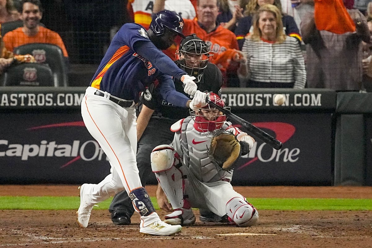 LosAstros's tweet photo. 😤😤😤 https://t.co/ZImIWZ19AK