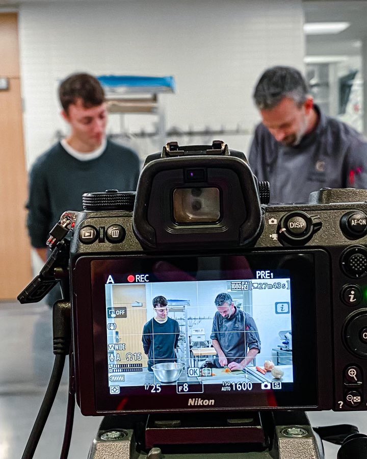 C_Connected's tweet photo. Filming for episode three has begun!! 

In their next episode, CULINARY CONESTOGA’s team got to visit Chef Brad to learn some cutting techniques. If you want to improve your kitchen skills make sure to check out our next episode!!! 🧑‍🍳
#conestogaconnected #season15 https://t.co/GxtTMDDMQz