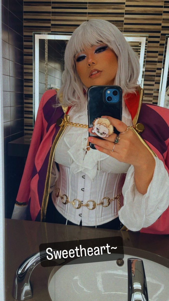 zo_tama's tweet photo. ✨Sophie but she’s the Wizard✨ https://t.co/vYJ1zU9kzT