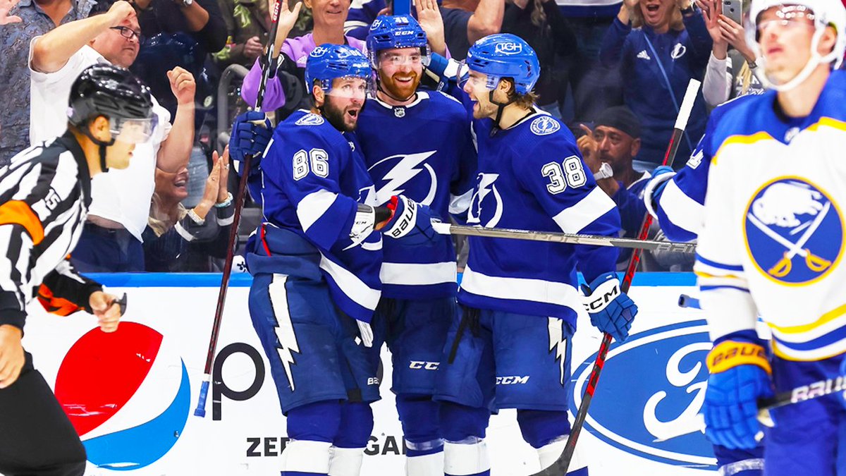 BucsRaysBoltsYT's tweet photo. 🤯 HOLY FUCK IT'S A NEW VIDEO!!! 🤯 Dave Mishkin calls highlights from tonight's Lightning win over the Sabres ⚡️ #GoBolts #FreeChickFilA 🐄
https://t.co/4sieLZQjc1 https://t.co/MoKHLCLbWa