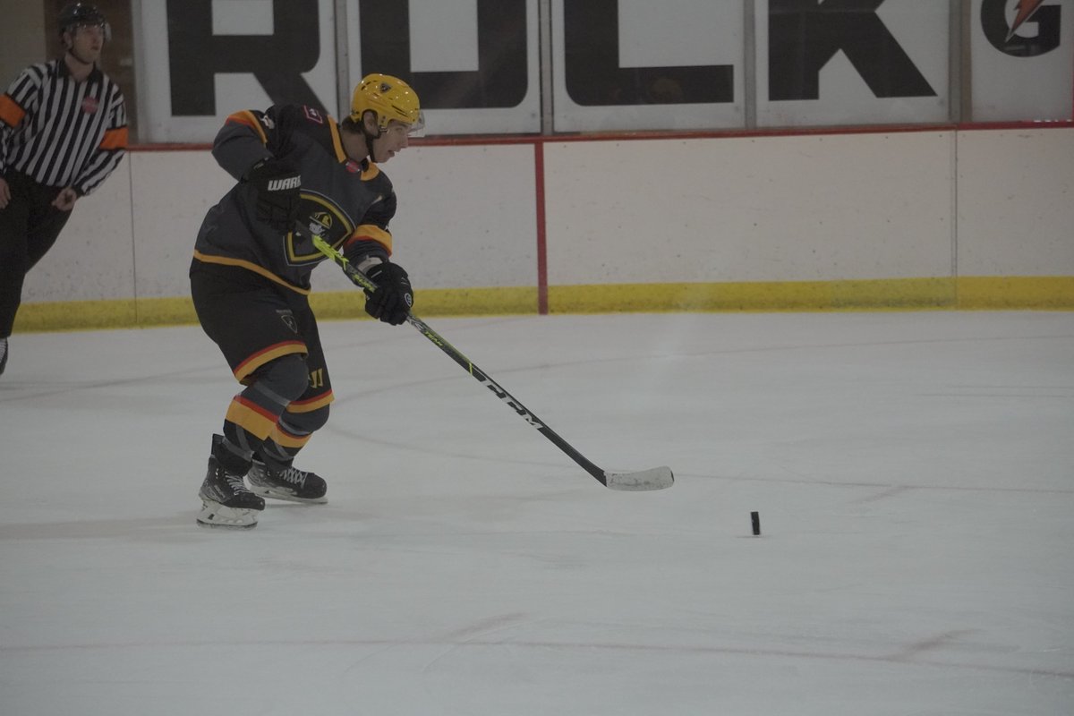 Wyo4News's tweet photo. #ice 
Round 2 of RS Prospectors taking on the Rogue Valley Royals is tonight at the Rock Springs Rec Center.  One more chance to catch the action tomorrow morning at 10:30am
@RSprospectors https://t.co/WU5cj0RP4I