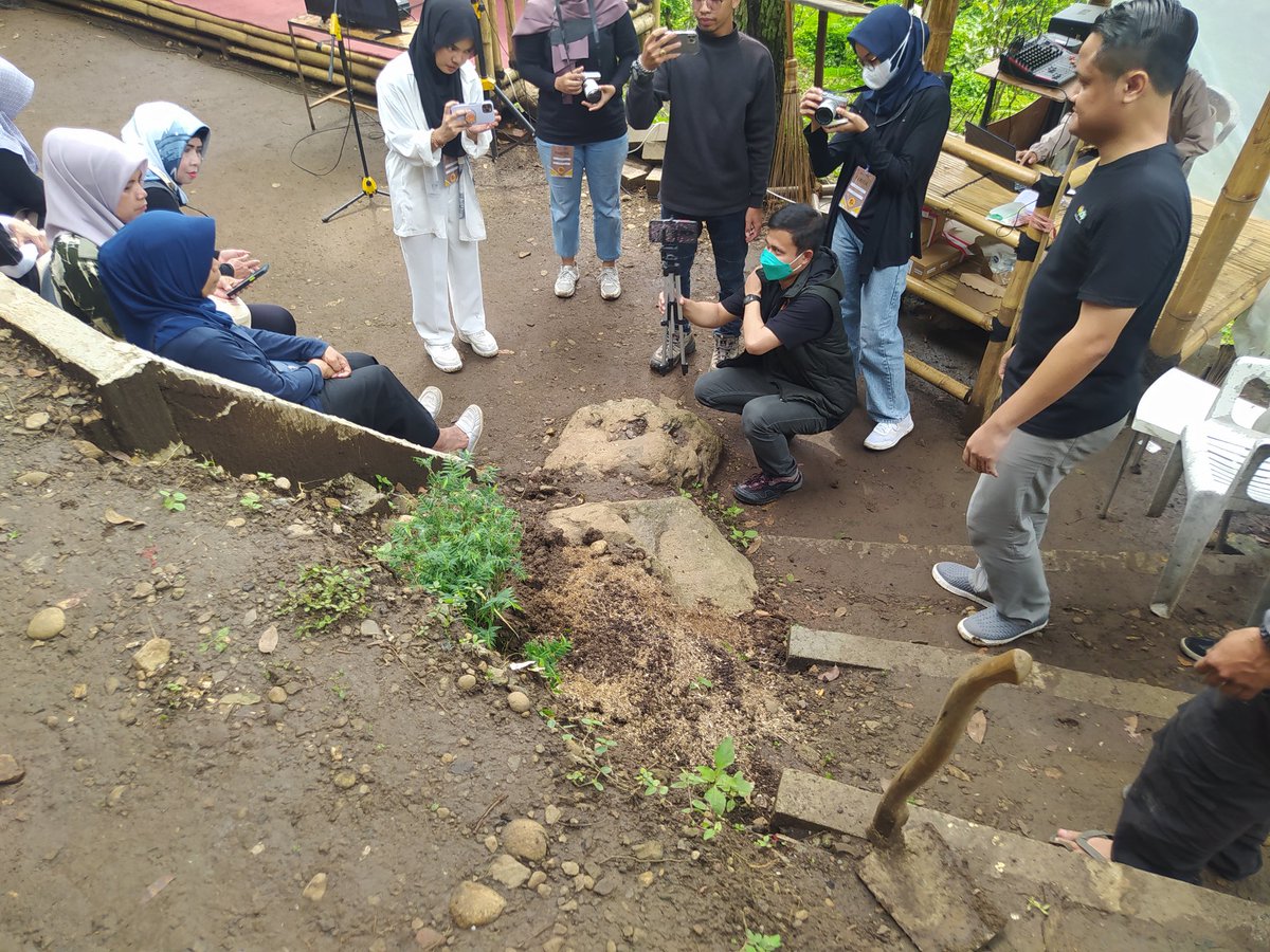 Media Parahyangan tweet media