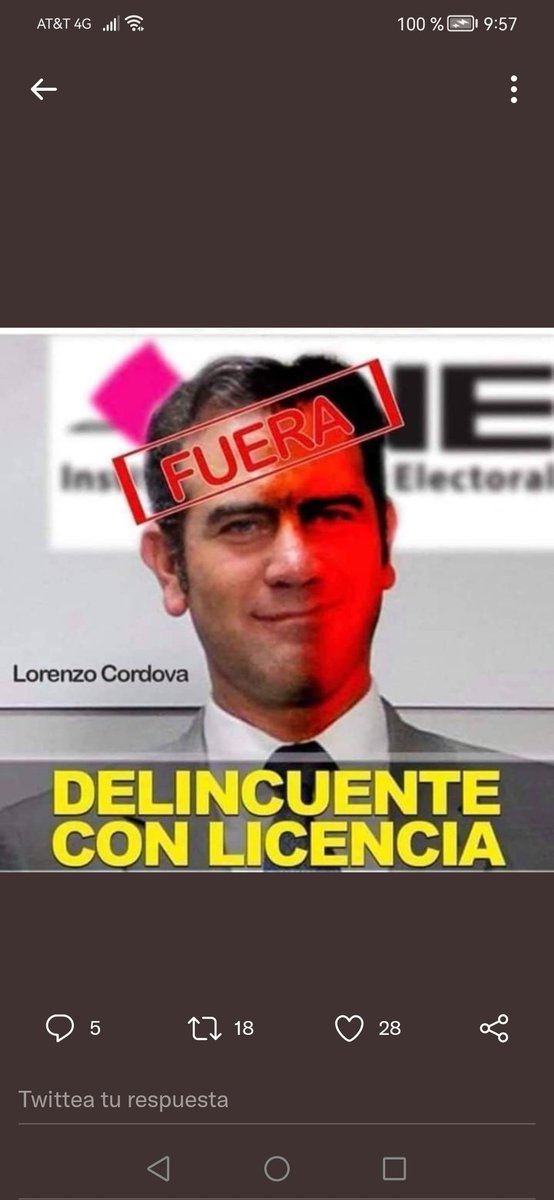 JUSTTHE39244045's tweet photo. YA SIENTE Q LE PISAN LA COLA A LA R4T4 CON BOTAS https://t.co/CwVOGSbh03