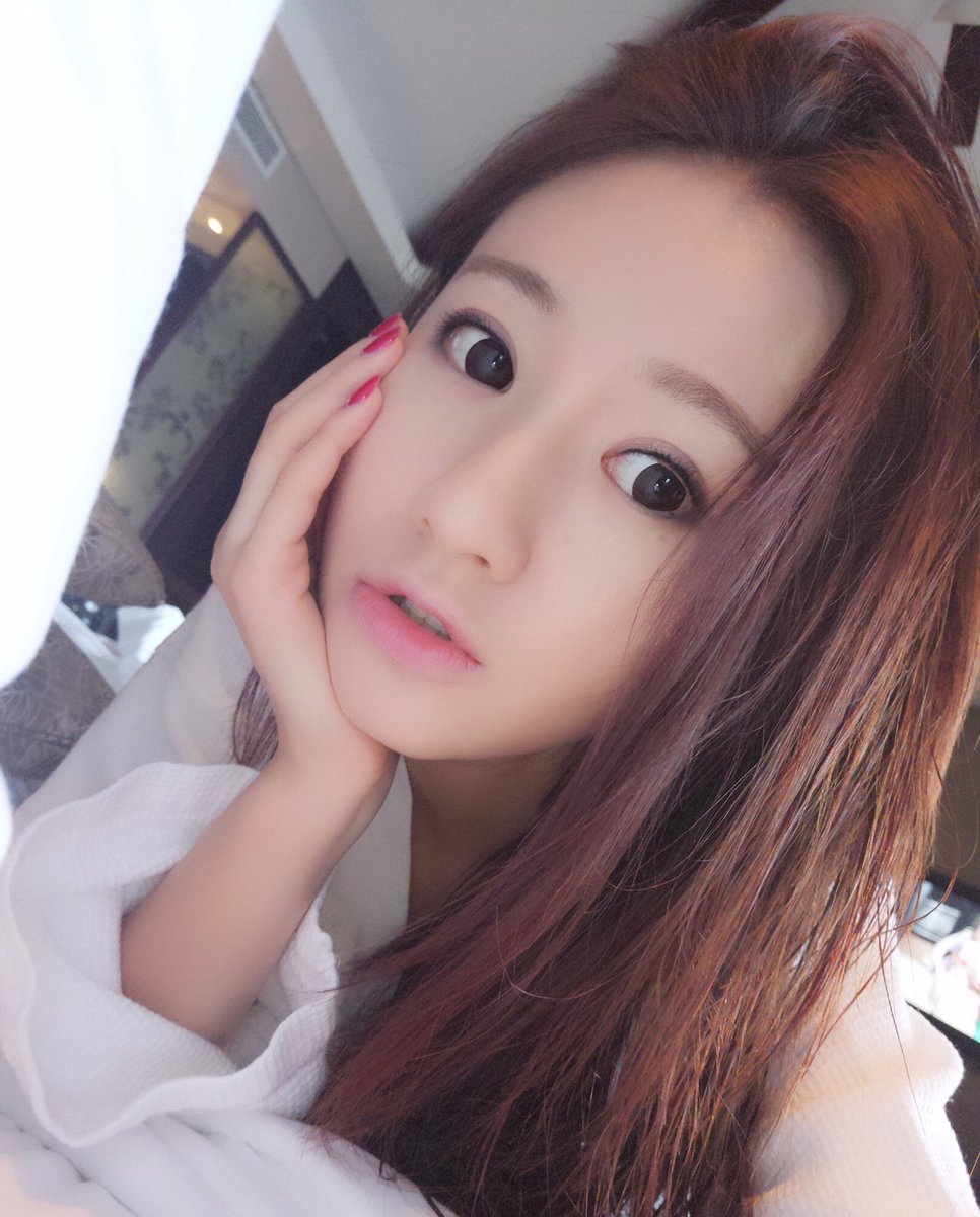 LiYan66888's tweet photo. I wish all my friends a happy weekend. https://t.co/3FaA7gyDFZ