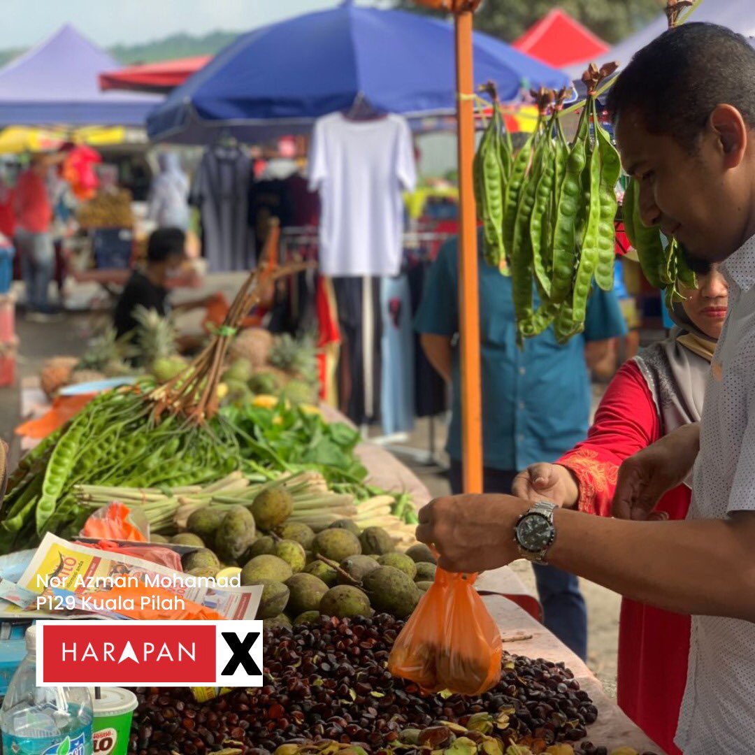 _NorAzman's tweet photo. Ke pasar tani hari ini! Dulu pergi beli brg utk masak di rumah. Hari ini untuk melihat dan mendengar. Tempat sama kerja berbeza.
Rakyat Memilih⤵️
Nor Azman Mohamad
Calon Parlimen Kuala Pilah
P129
#harapan #ayuhmalaysia #kitaboleh #norazman #P129 https://t.co/hxYNGPYQr5