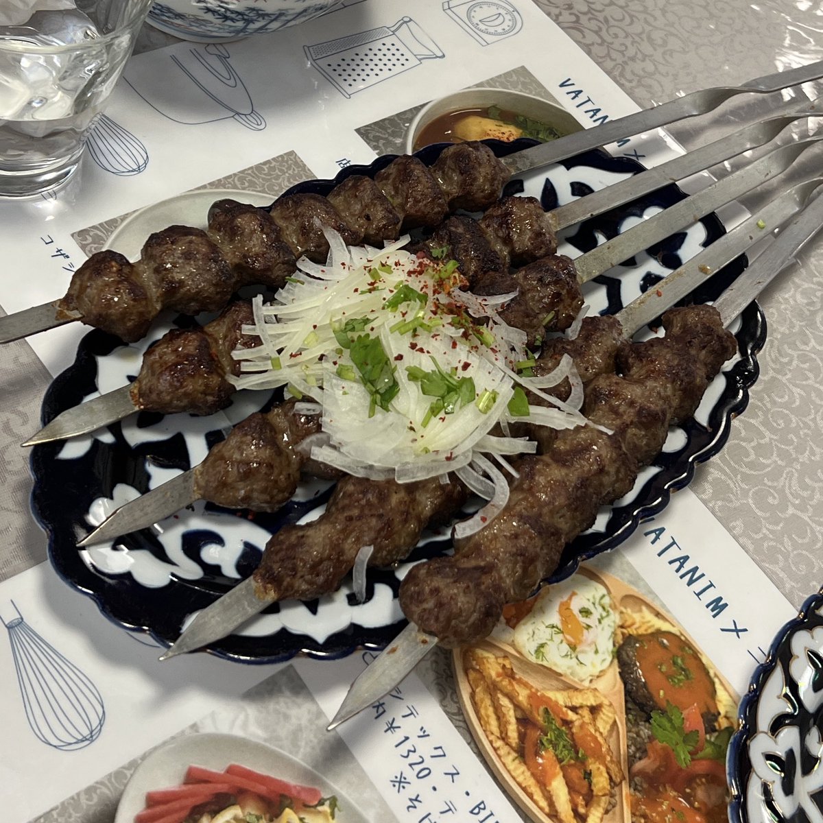 nobszk's tweet photo. 昨日は中野のウズベキスタン料理店VATANIMでプロフを味わってきた
#VATANIM #ウズベキスタン
#プロフ #osh #palov #スタン系 https://t.co/YTePjG5K1u