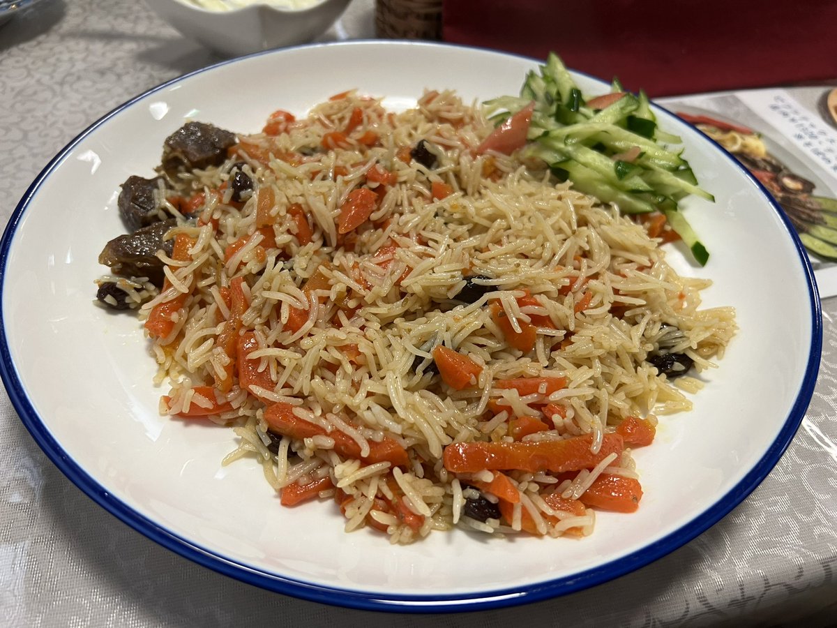 nobszk's tweet photo. 昨日は中野のウズベキスタン料理店VATANIMでプロフを味わってきた
#VATANIM #ウズベキスタン
#プロフ #osh #palov #スタン系 https://t.co/YTePjG5K1u