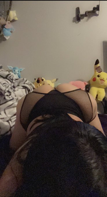 Shaking ass for the plushies on my bed because they deserve it https://t.co/lt4b14idvi<a href="/tag/booty"class="tags"><span>#booty</span></a><a href="/tag/latina"class="tags"><span>#latina</span></a><a href="/tag/fishnets"class="tags"><span>#fishnets</span></a><a href="/tag/ass"class="tags"><span>#ass</span></a><a href="/tag/gothgirl"class="tags"><span>#gothgirl</span></a><a href="/tag/goth"class="tags"><span>#goth</span></a>