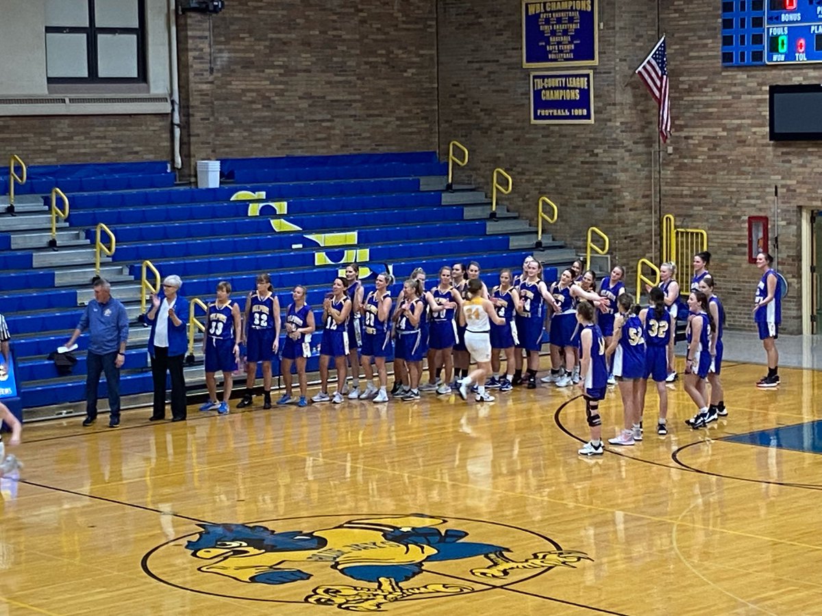 An awesome alumni preview event tonight to introduce the 50th team in <a href="/DelphosStJohns/">Delphos St. Johns</a> Girls Basketball history! Thank you alum for the great game and fun memories! #50yearsofladyjays