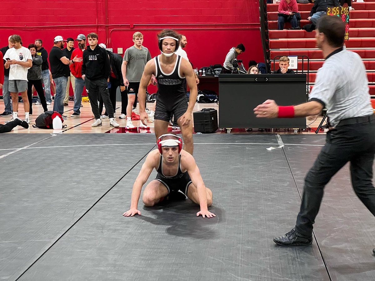 ReiverWrestling's tweet photo. 125| Jakason Burks 1st Place 
133| Julio Reyes 3rd place 
141| Malachi Brodovsky 1st 
157| Fabian Padilla 4th place, Hayden Crow 6th place
165| Cole Price 2nd  
174| Grant Lyman 5th place  184| Brett Mower 1st place
 197| Luke McDonald 1st place  285| Payton Christiancy 6th place https://t.co/ZFTJDK0874