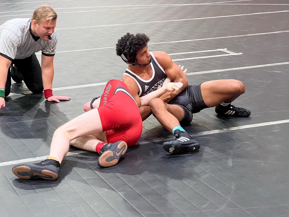ReiverWrestling's tweet photo. 125| Jakason Burks 1st Place 
133| Julio Reyes 3rd place 
141| Malachi Brodovsky 1st 
157| Fabian Padilla 4th place, Hayden Crow 6th place
165| Cole Price 2nd  
174| Grant Lyman 5th place  184| Brett Mower 1st place
 197| Luke McDonald 1st place  285| Payton Christiancy 6th place https://t.co/ZFTJDK0874