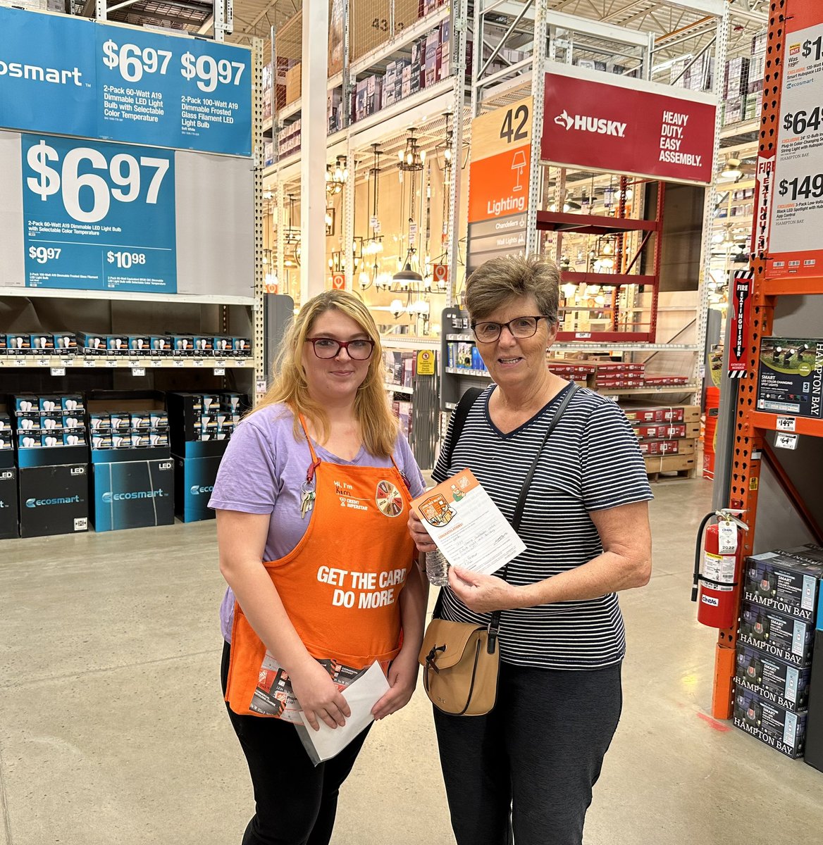 Look at these 2 awesome associates getting homers. The one on the left, this associate is a couple months in at the store and is helping as many customers as possible.  The association on the right, is CRUSHING credit services. 
Great job team!!!
<a href="/1257Home/">Home Depot 1257</a>