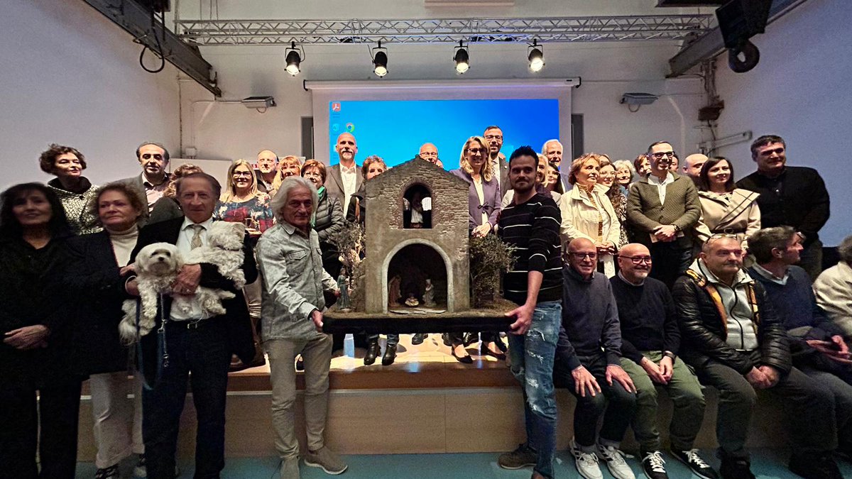 Una legge sui presepi, la <a href="/regionetoscana/">Regione Toscana</a> inizia l'iter con la campagna di ascolto dei presepisti. Il governatore <a href="/EugenioGiani/">Eugenio Giani</a> e il presidente del Consiglio Regionale della Toscana Antonio Mazzeo: 'Andiamo avanti' #terredipresepi #italiadeipresepi #cittadeipresepi