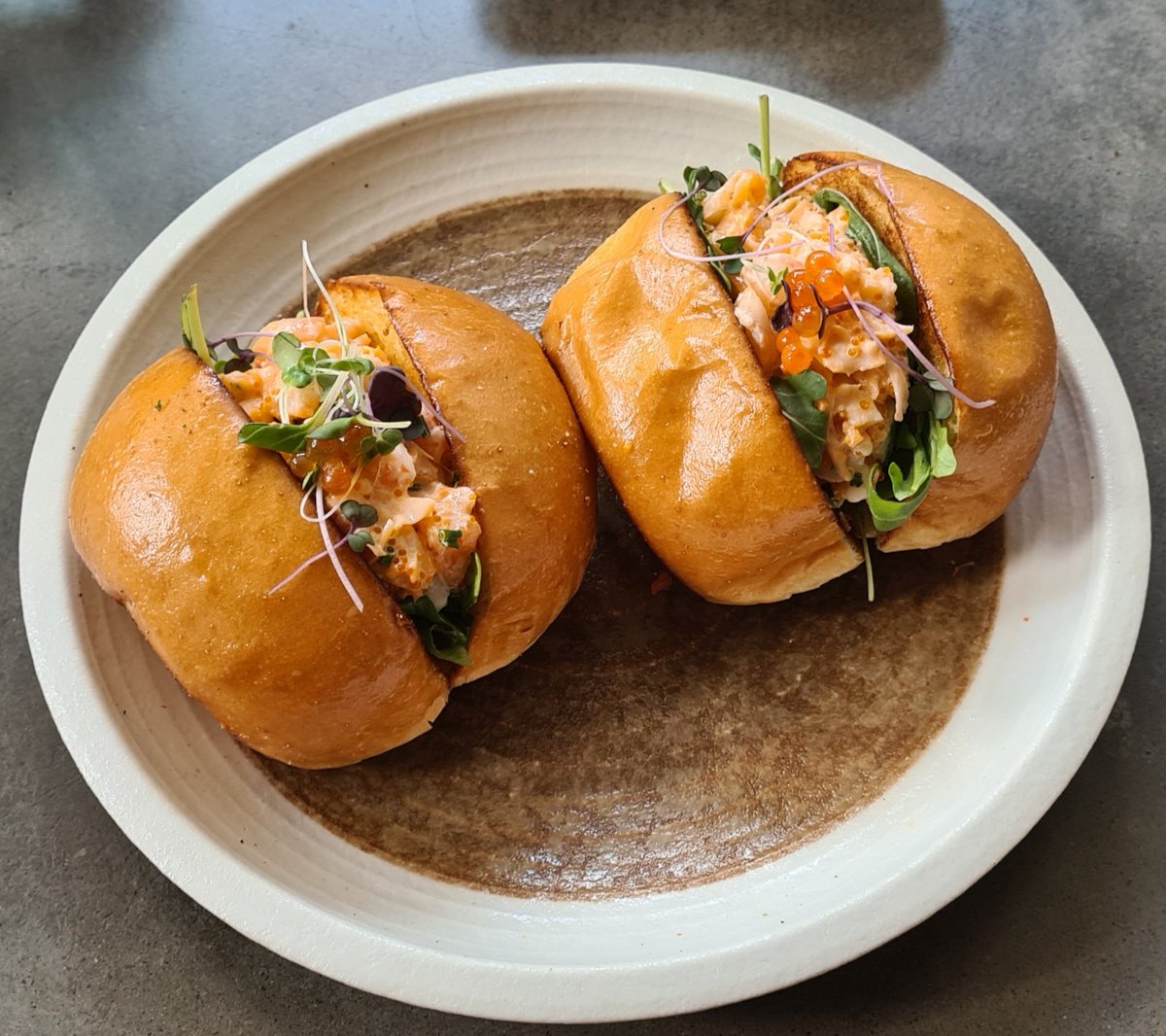 SailorSteveCat's tweet photo. Lunch at Zero Mode. This kitty is catching up with friends. Who else wants to catch up?
Images below are New England Lobster & Prawn Roll, Sweet Potato Chips with chilli mayo and Salt and Pepper Fried Chicken.
#zeromode #lunchwithfriends #lunch #catchingup https://t.co/dXg6mVOPoZ