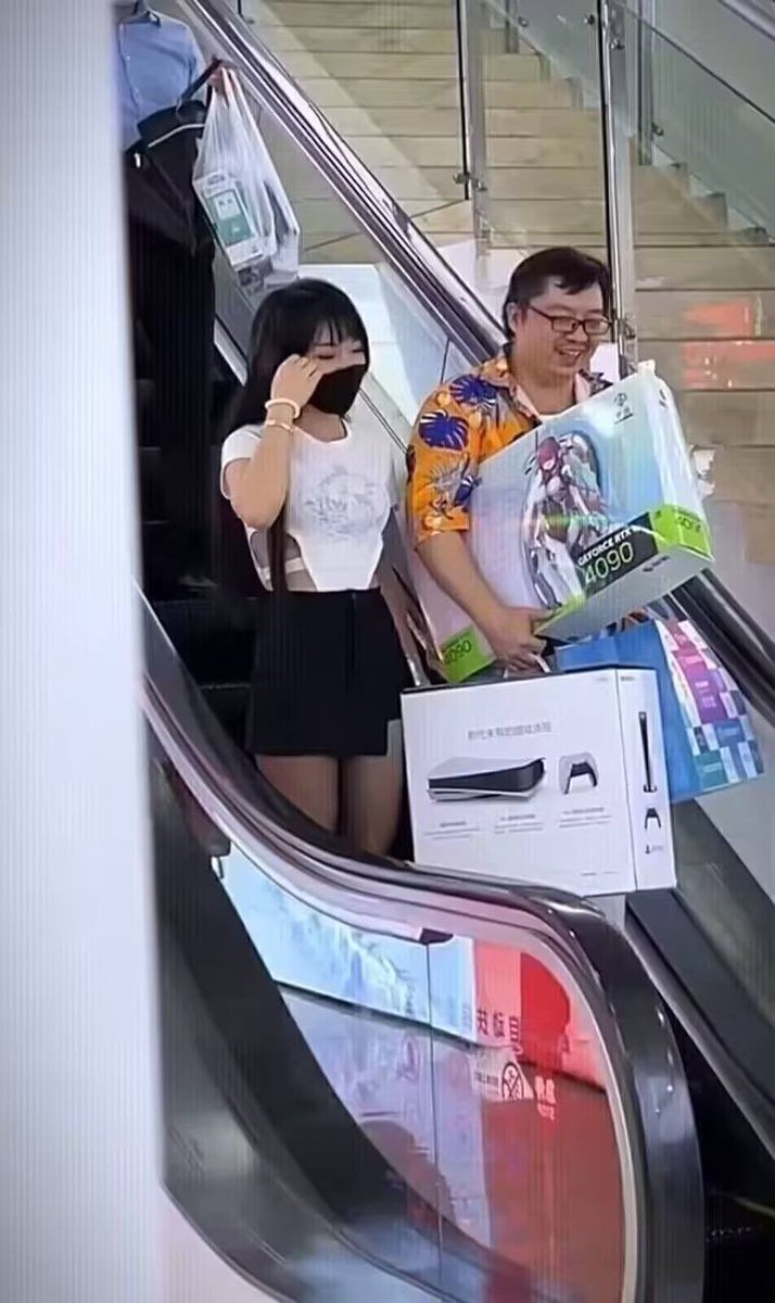 Trolencio911_'s tweet image. El hombre más feliz del mundo.