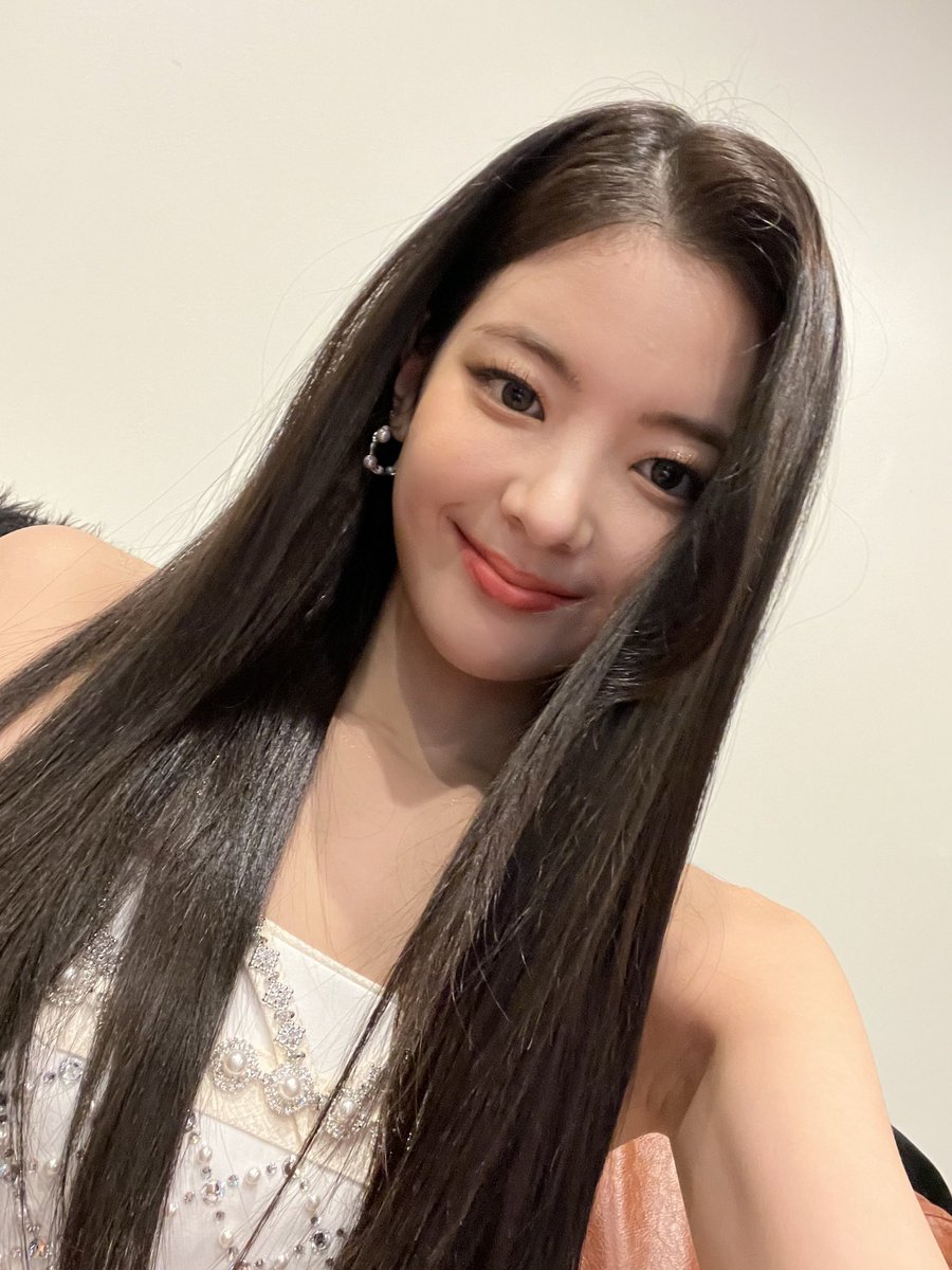 lia pics tweet media
