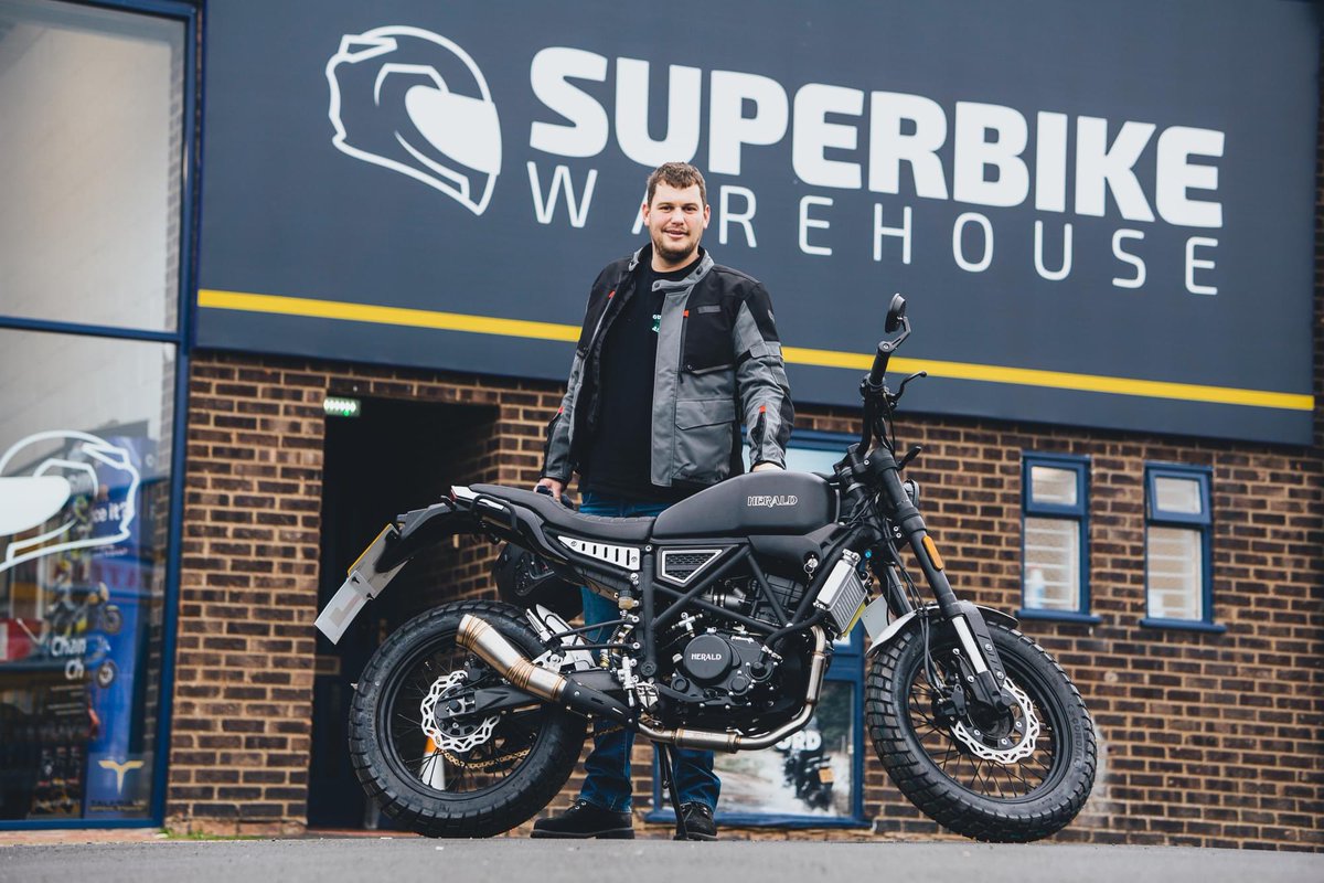 superbikewh's tweet photo. Minutes after passing his first CBT Alfred pops into the shop to collect his brand new Herald Brat 125!
Enjoy your new bike and we look forward to seeing you at the next stage in your motorcycling journey.
#herald #heraldbrat #heraldbrat125 #heraldcafe125 #Norwich #sbwh https://t.co/txN4OLtP7u