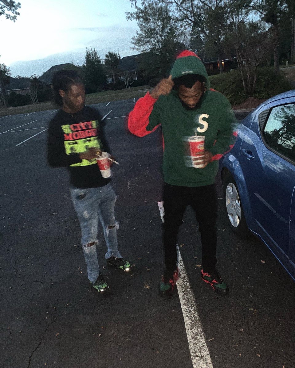 holyreezus's tweet photo. We do it fr https://t.co/JFF3dKvptA