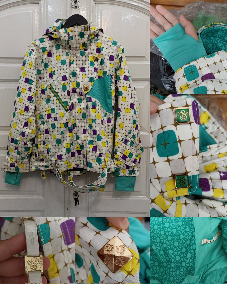 thisisteea's tweet photo. @txtdaripelajar Izin ya kak
Secondhand sudah di laundry dan wangi semeriwing https://t.co/xWeZ6EXkmz