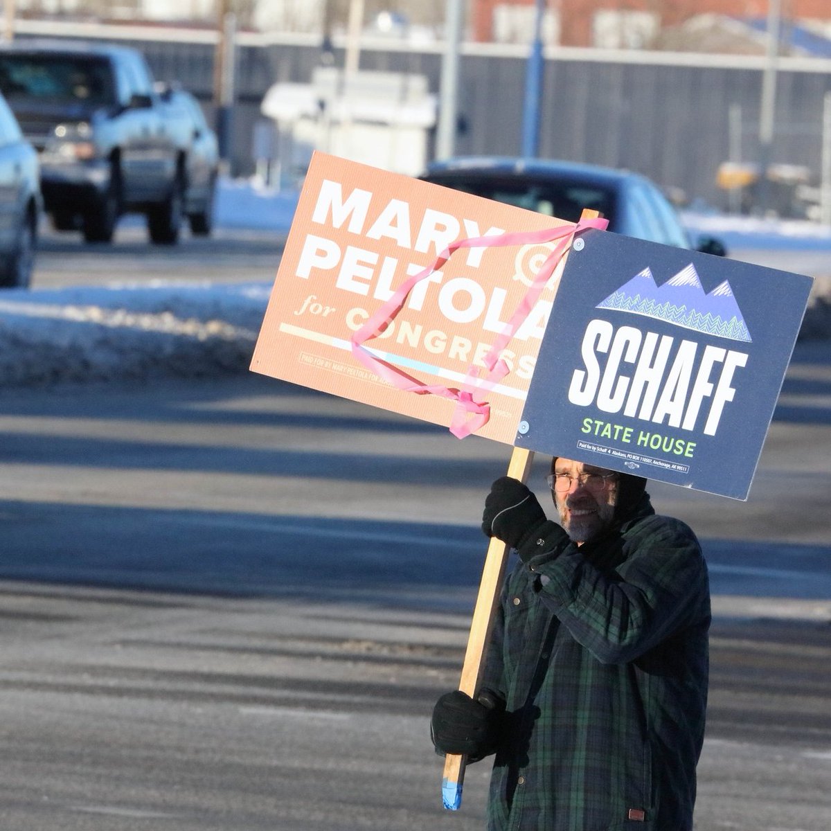 Schaff4Alaskans's tweet photo. We had a lot of horn honking today, which made it a lot more fun as it was freezing out there and very windy. I took some pix anyway for you to enjoy.  Thanks to all the volunteers who showed up. #akelect #akleg https://t.co/LC0qBRFgxO