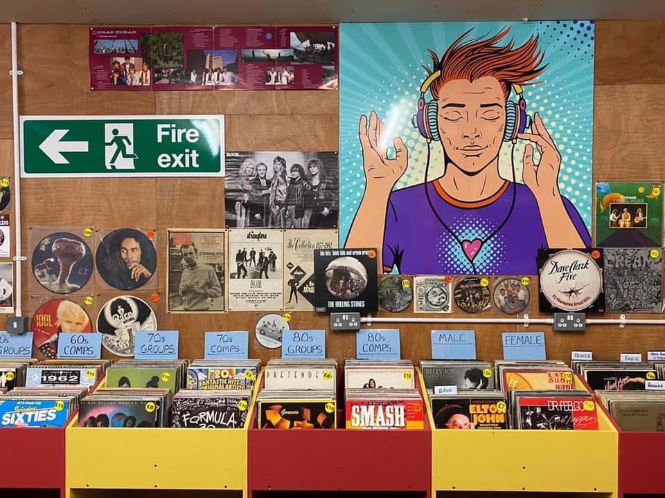 Retro Record Shop (@retrorecordshop) / Posts / X