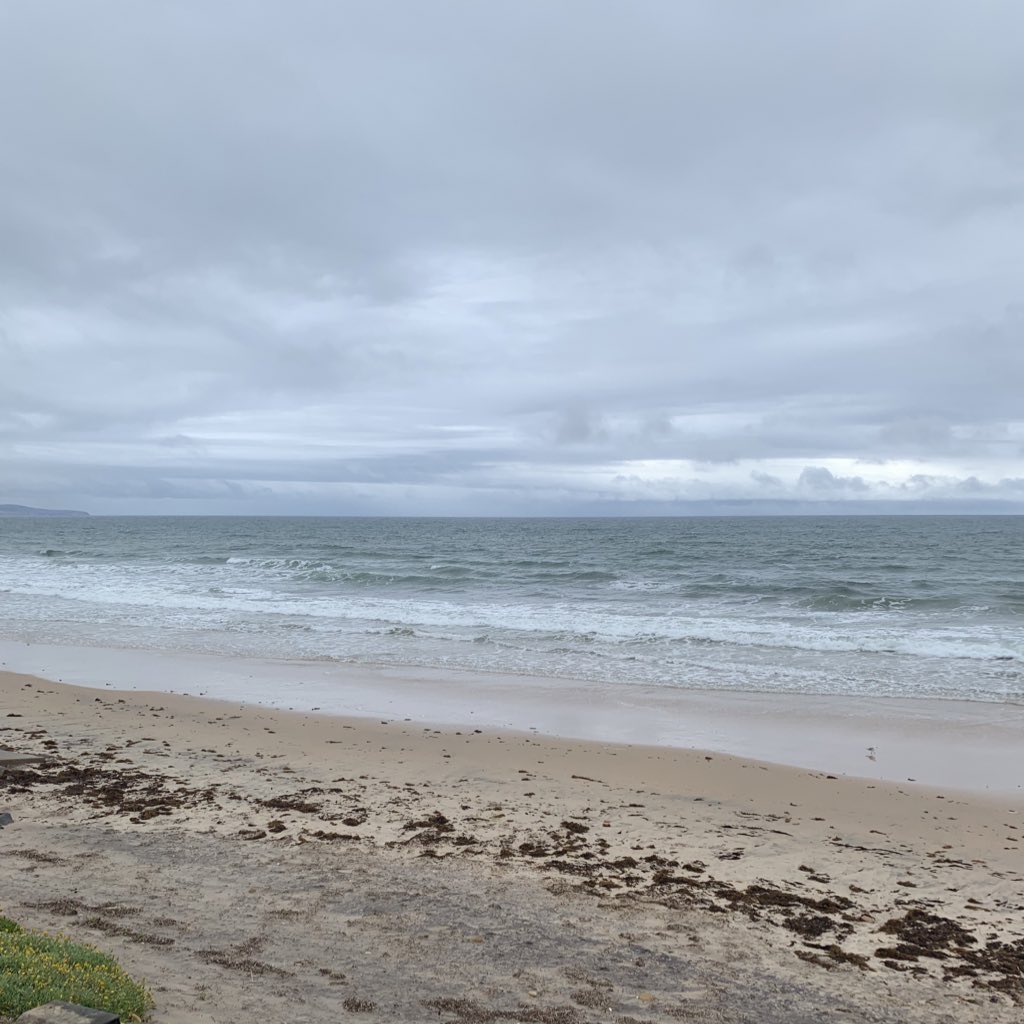 seafoamangel's tweet photo. the weather’s finally better for the beach <3 ･ﾟﾟ･｡ https://t.co/f9TaOZlVJn