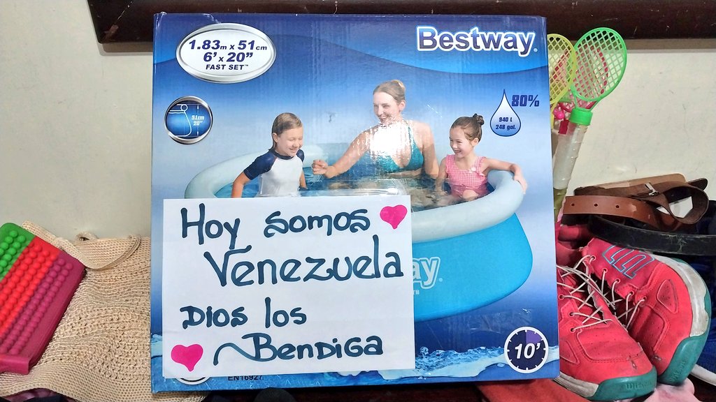 PaolaSmith2812's tweet photo. Hoy Dios me acercó a una familia venezolana🙏🏽 el pretexto retirar pañales para uno de mis valientes 😳🙌🏽 el propósito llegar con una piscina anhelada para 2 pequeños 🥺🇨🇴💪🏽🧡🙌🏽 mil gracias por todas sus donaciones #instrumentodeDios🙏🏽 #soylavoluntariaintensa 🤷🏽♀️💪🏽🧡 #rt https://t.co/Zbc4lm11C9