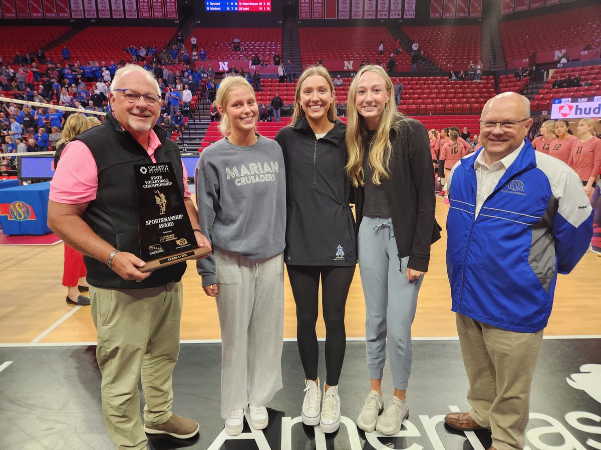 Congrats to Marian High School on winning the State Volleyball Sportsmanship Award!! https://t.co/F28AujCmhv