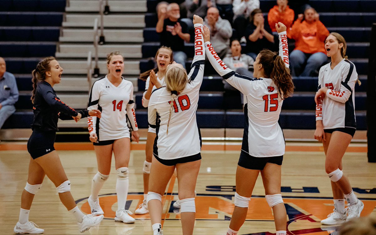 Highland Community College Volleyball - Illinois tweet media