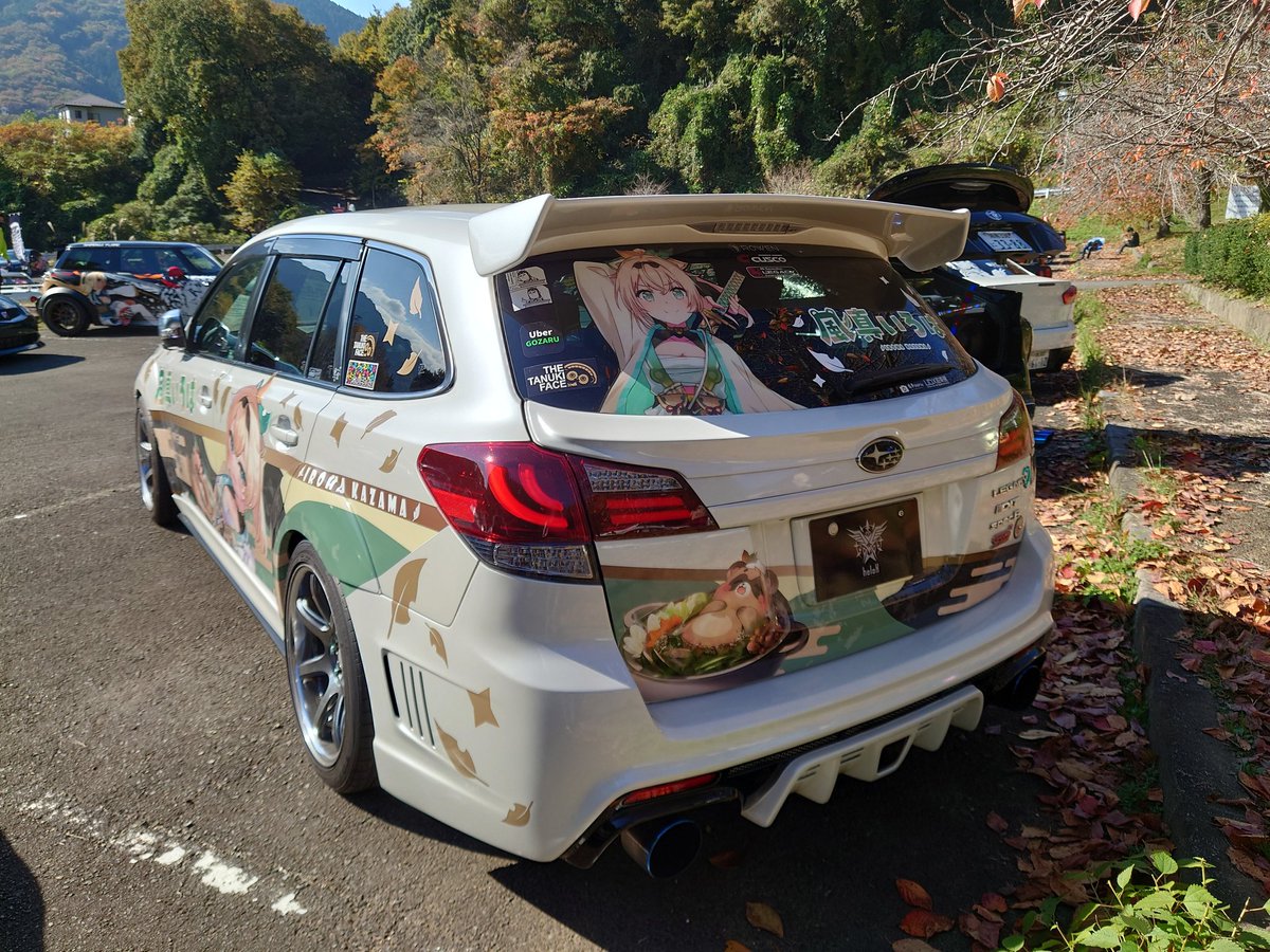 とーま tweet media