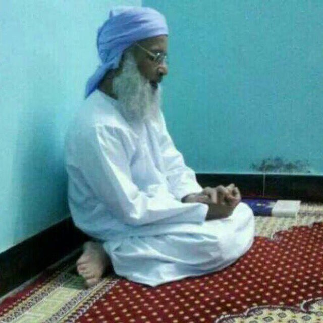 الإنسانُ مأمورٌ أن يجعل الهوى تحت حُكمِ الشرع؛ فلا يُطيعُ هواهُ فيما حرَّمَ الله، ولا فيما يشغله عن دينه

#الشيخ_سعيد_بن_مطر_المسقري
##طريق_الجنة