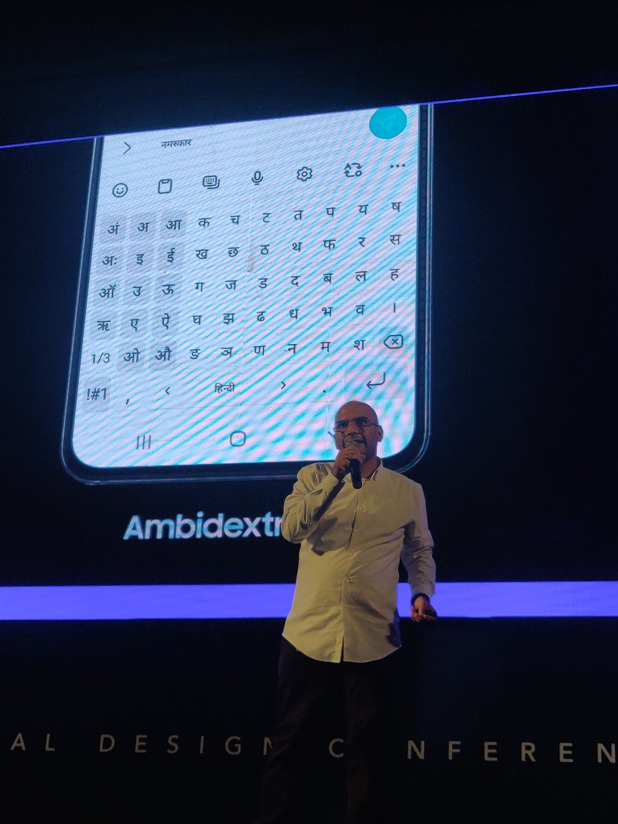 lookinbard's tweet photo. Samsung has introduced unified keyboard on its Galaxy mobile phones, for 22 languages. It utilizes the inherent structure of Sanskrit phonetics and gives contextual variations of 'matras' on the left. Great work #Samsungindia team #vikaschopra @uxnowevent @Sampadananda https://t.co/VUzgaTDS9v